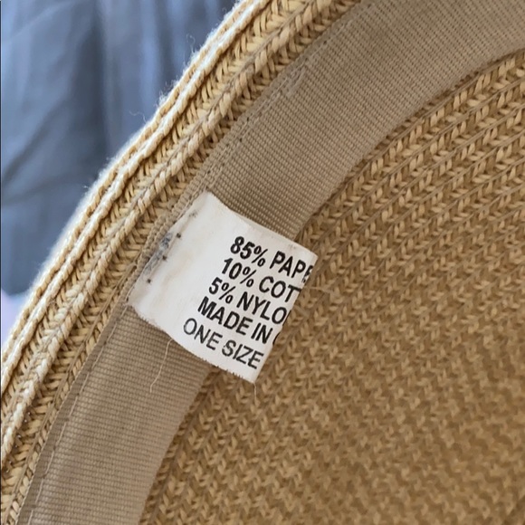 Perfect summer sun hat for beach or pool - Picture 5 of 6